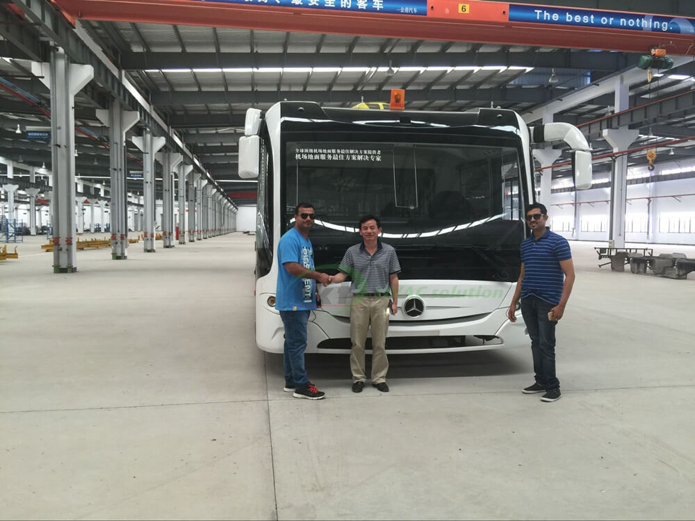 Cooperation of Mercedes-Benz buses