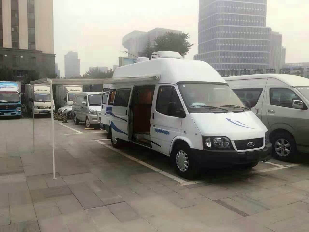 rv roof air conditioning