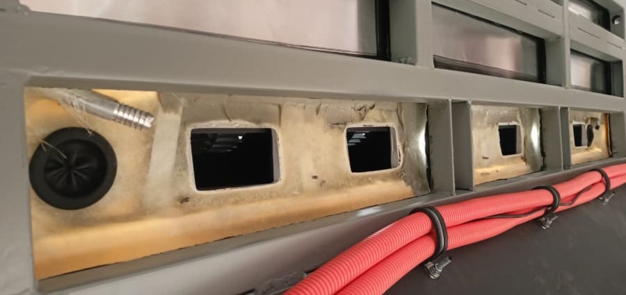 Lower part of bus ac