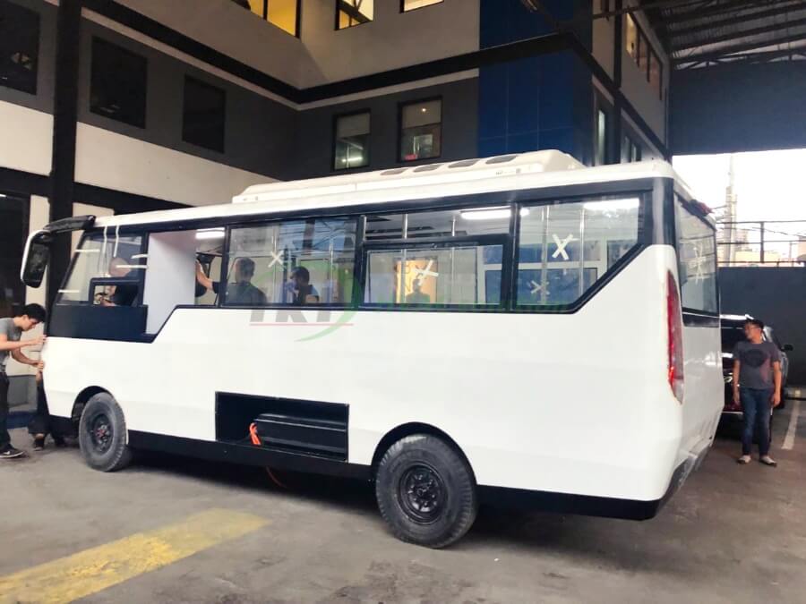 mini bus air conditioning